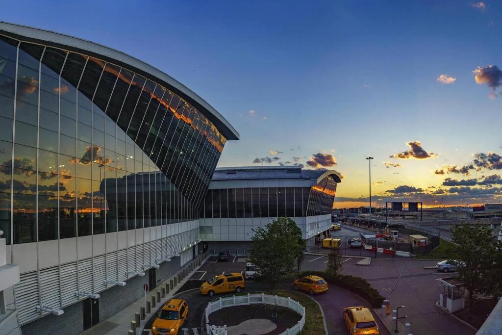 Апартаменти Swj 2Nd - Times Sq, Brooklyn Bridge, Lga In 15 Min Нью-Йорк Екстер'єр фото
